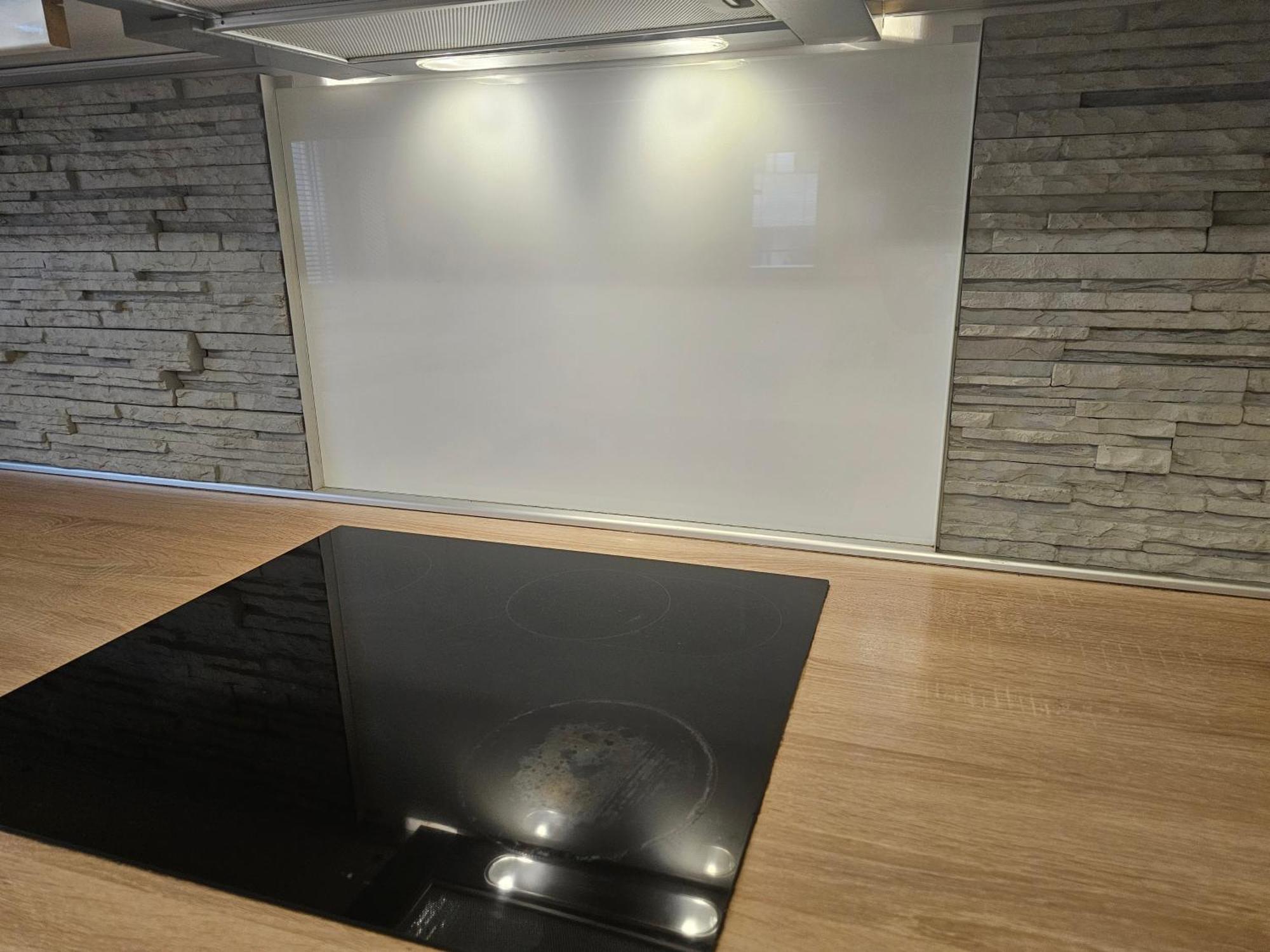 Huge Apartment Next To Train Station Close To The City Center Bratislava Luaran gambar